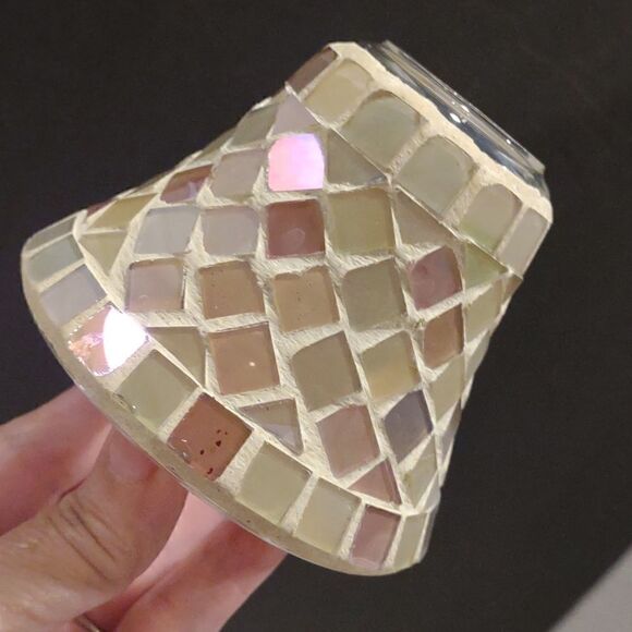 Small Yankee Mosaic Tiles Candle Shade.    Y1 - Picture 6 of 6